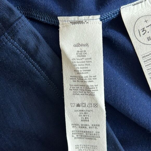 New Allbirds Women’s Natural Run Mid Layer in True Navy Size L - Picture 9 of 12